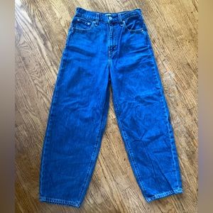 Levi’s balloon jeans